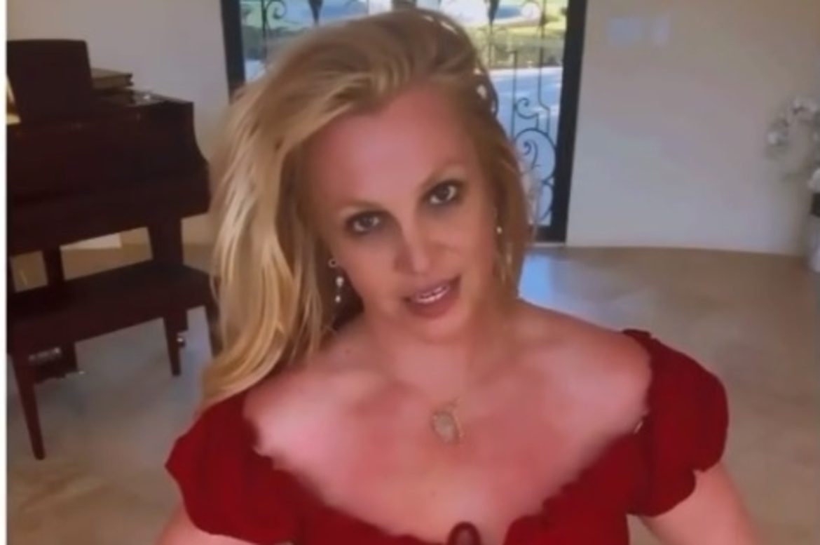 Britney Spears shockeert haar fans: “En dit doet ze vlak na een miskraam!?”