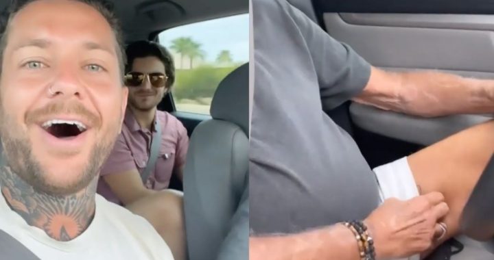 Uber-chauffeur op leeftijd heeft een nogal opvallende en pikante tattoo